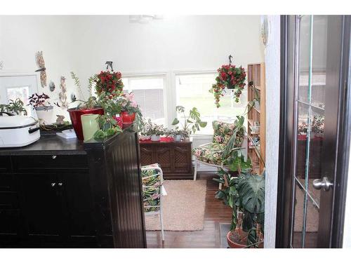 72 3 Rd Avenue East, Cardston, AB -  Photo Showing Other Room