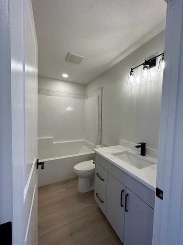 7915 19 Avenue, Coleman, AB - Indoor Photo Showing Bathroom
