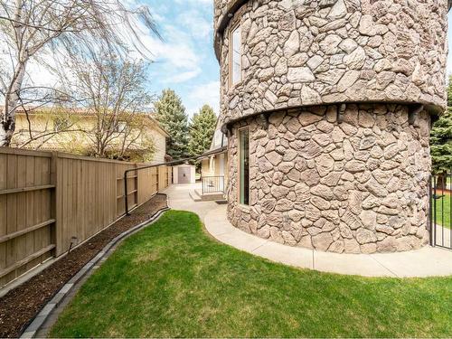 14 Kings Road South, Lethbridge, AB - Outdoor