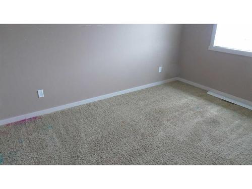 653 19 Street, Fort Macleod, AB - Indoor Photo Showing Other Room