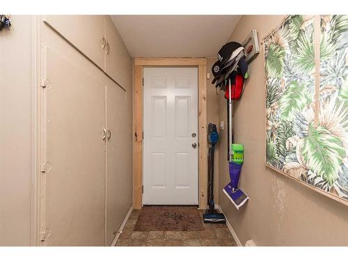 532 12A Street North, Lethbridge, AB - Indoor Photo Showing Other Room