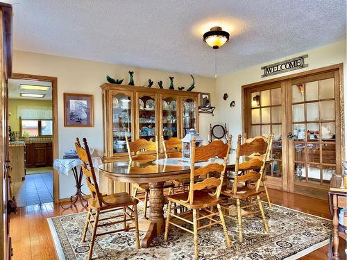 1801 Evergreen Drive, Hillcrest, AB - Indoor Photo Showing Dining Room