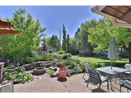 308 8 Street West, Cardston, AB - Outdoor With Backyard