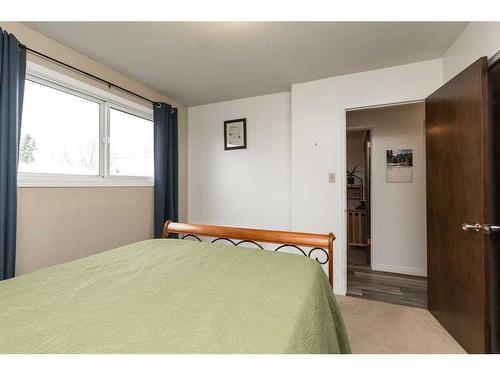 1304 20 Avenue, Coaldale, AB - Indoor Photo Showing Bedroom