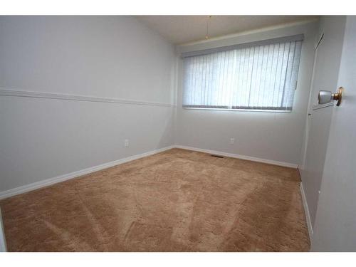 4803 59 Ave., Taber, AB - Indoor Photo Showing Other Room