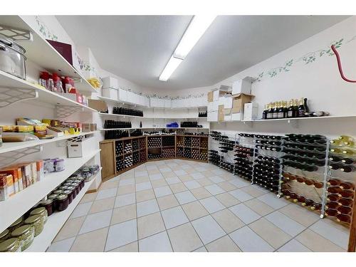 40126 Range Road 264, Rural Lacombe County, AB - Indoor With Storage
