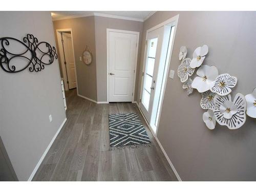 7049 48 Street, Taber, AB - Indoor Photo Showing Other Room