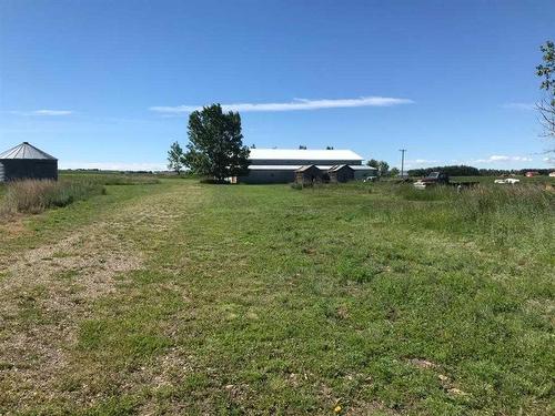 220075 Twp 54 5Th Avenue, Magrath, AB - Outdoor