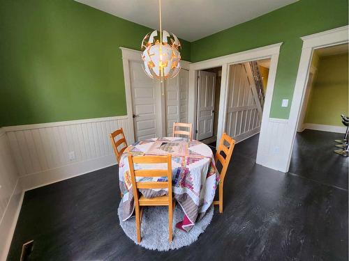 419 12C Street North, Lethbridge, AB - Indoor Photo Showing Dining Room