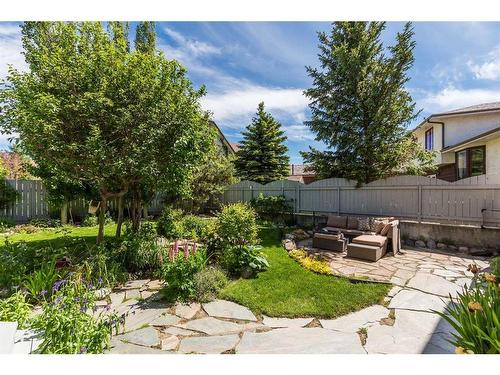 27 Kings Crescent South, Lethbridge, AB - Outdoor With Deck Patio Veranda With Exterior