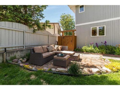 27 Kings Crescent South, Lethbridge, AB - Outdoor With Backyard