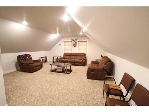 1009 6 Street, Barnwell, AB - Indoor Photo Showing Other Room