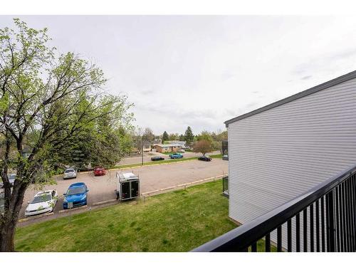 305A-295 Columbia Boulevard West, Lethbridge, AB - Outdoor