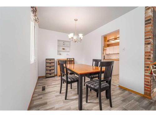 1318 13 Street South, Lethbridge, AB - Indoor Photo Showing Dining Room