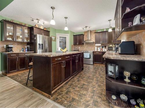 173027 Rng Rd 102, Rural Taber, M.D. Of, AB - Indoor Photo Showing Kitchen With Upgraded Kitchen
