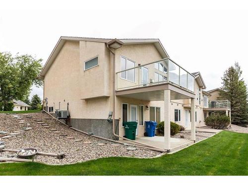 13-240 Heritage Boulevard West, Lethbridge, AB - Outdoor