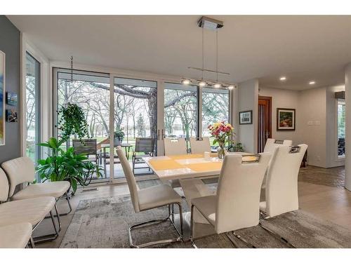 2825 Parkside Drive South, Lethbridge, AB - Indoor Photo Showing Dining Room