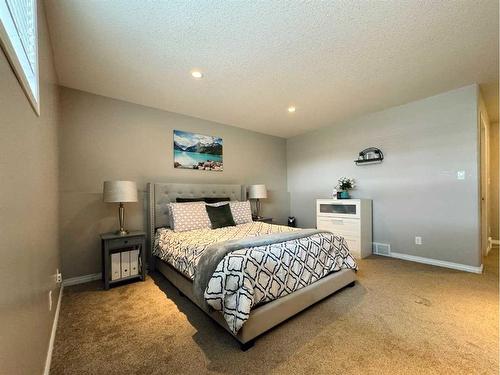 615 12B Street North, Lethbridge, AB - Indoor Photo Showing Bedroom