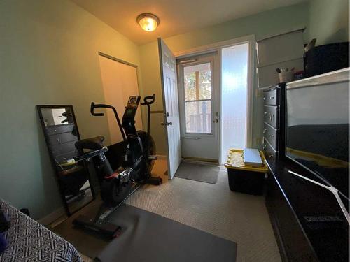 4422 Greenview Place Ne, Calgary, AB - Indoor Photo Showing Gym Room