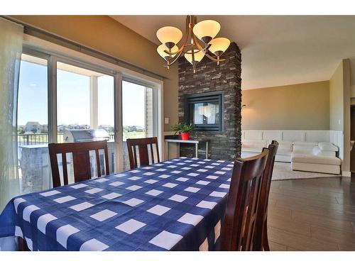 1569 Coalbanks Boulevard West, Lethbridge, AB - Indoor Photo Showing Dining Room