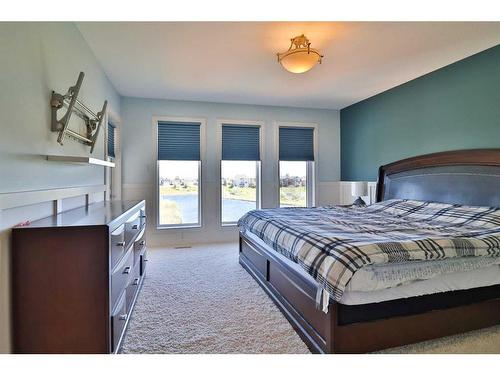 1569 Coalbanks Boulevard West, Lethbridge, AB - Indoor Photo Showing Bedroom