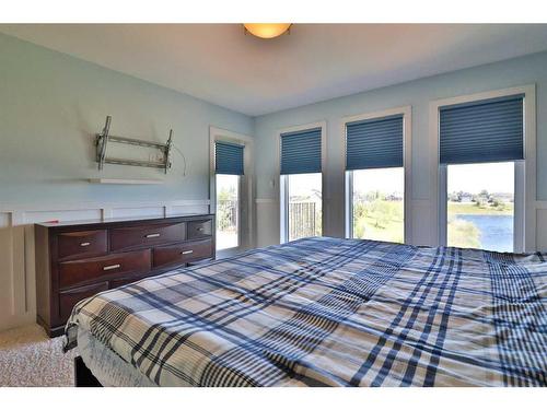 1569 Coalbanks Boulevard West, Lethbridge, AB - Indoor Photo Showing Bedroom