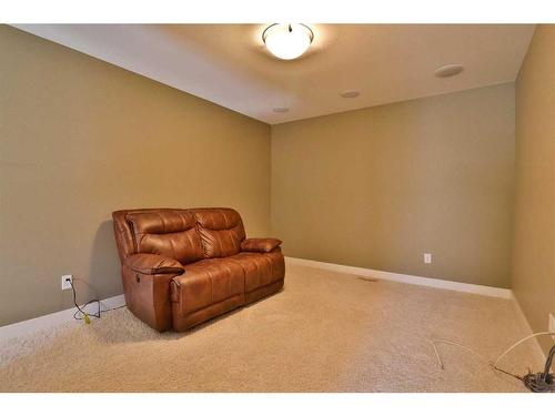 1569 Coalbanks Boulevard West, Lethbridge, AB - Indoor Photo Showing Other Room