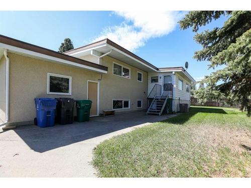 14 Quail Place North, Lethbridge, AB - Outdoor With Exterior