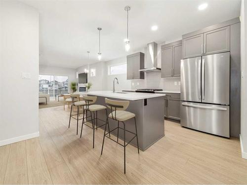 4602 26 Avenue South, Lethbridge, AB - Indoor Photo Showing Kitchen With Upgraded Kitchen