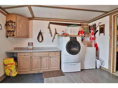 172075 Twp Rd 94, Barnwell, AB - Indoor Photo Showing Laundry Room