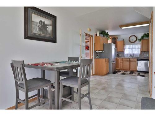 172075 Twp Rd 94, Barnwell, AB - Indoor Photo Showing Dining Room