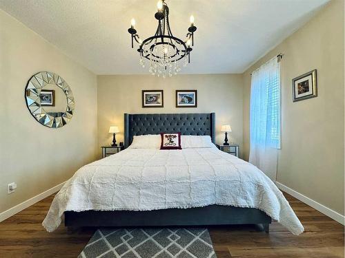 672 Parkside Green, Coaldale, AB - Indoor Photo Showing Bedroom