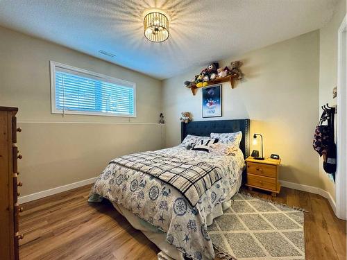 672 Parkside Green, Coaldale, AB - Indoor Photo Showing Bedroom