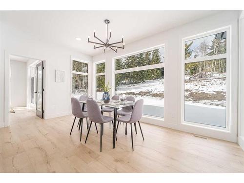 70 Kananaskis Drive, Coleman, AB - Indoor Photo Showing Dining Room