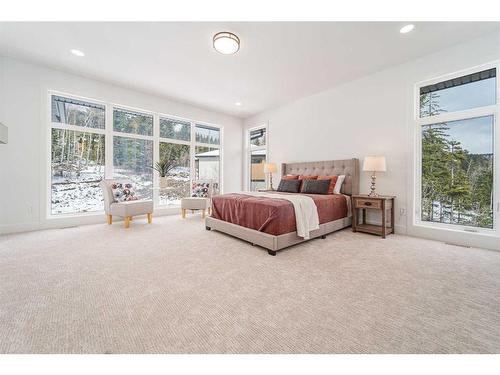 70 Kananaskis Drive, Coleman, AB - Indoor Photo Showing Bedroom