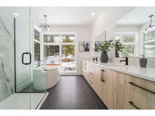 70 Kananaskis Drive, Coleman, AB - Indoor Photo Showing Bathroom