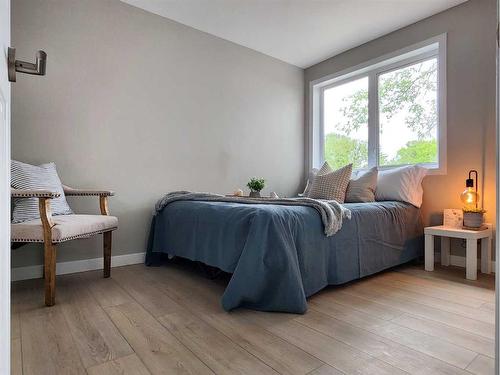 31 Willow Place West, Claresholm, AB - Indoor Photo Showing Bedroom