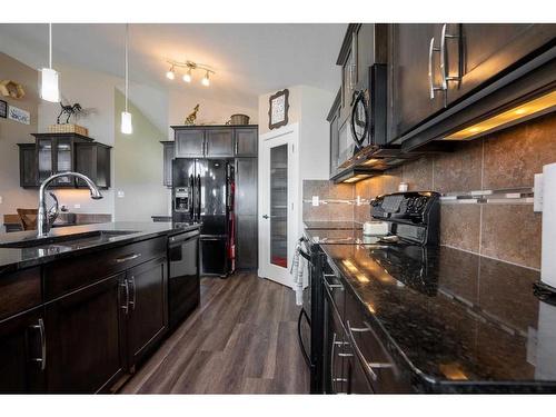 255 Canyon Estates Way West, Lethbridge, AB - Indoor Photo Showing Kitchen With Double Sink