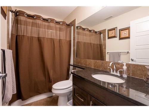 255 Canyon Estates Way West, Lethbridge, AB - Indoor Photo Showing Bathroom