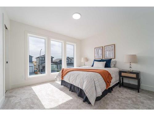 1115 Coalbrook Place West, Lethbridge, AB - Indoor Photo Showing Bedroom