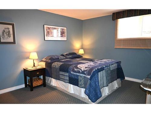 8416 Rge Rd 1-3, Rural Pincher Creek No. 9, M.D. Of, AB - Indoor Photo Showing Bedroom