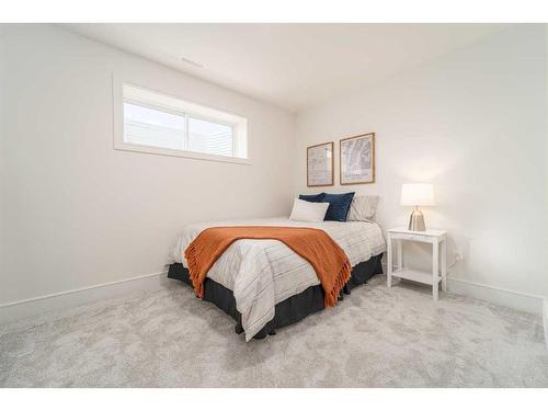 427 Miners Chase West, Lethbridge, AB - Indoor Photo Showing Bedroom