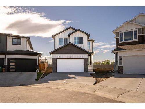 4505 25 Avenue South, Lethbridge, AB - Outdoor