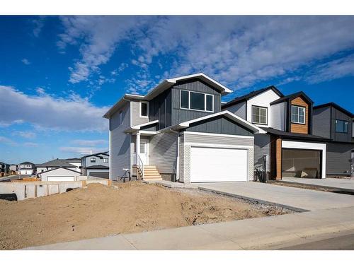 741 Violet Place West, Lethbridge, AB - Outdoor With Facade