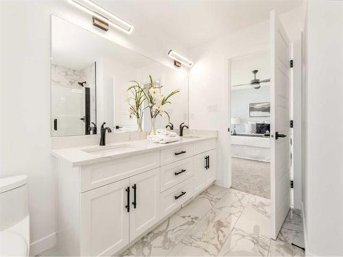 30 Northlander Lane West, Lethbridge, AB - Indoor Photo Showing Bathroom