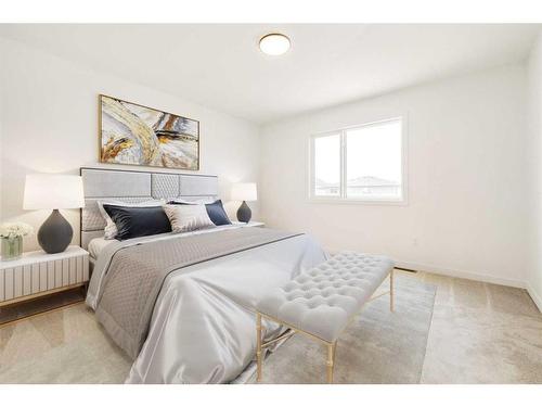 110 Blackwolf Pass North, Lethbridge, AB - Indoor Photo Showing Bedroom