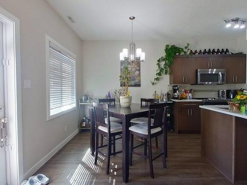 450 Mt Sundance Landing West, Lethbridge, AB - Indoor Photo Showing Dining Room