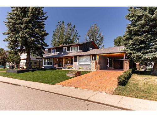 52 Lafayette Boulevard West, Lethbridge, AB - Outdoor With Facade