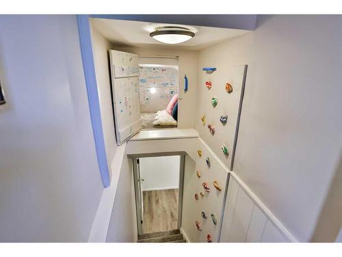 330 13 Street South, Lethbridge, AB - Indoor Photo Showing Laundry Room