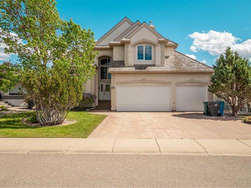 24 Fairmont Point South, Lethbridge, AB - Outdoor With Facade